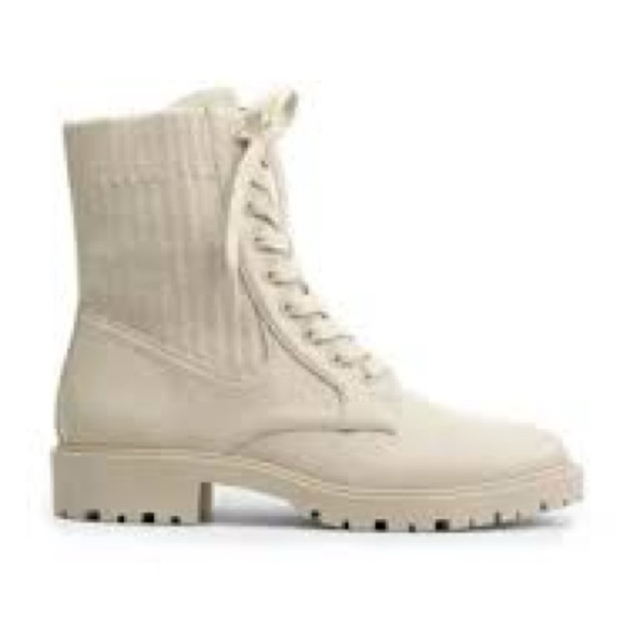 crown & ivy Shoes - Crown & Ivy Alexis Cream Lace-Up Combat Boots Size 9